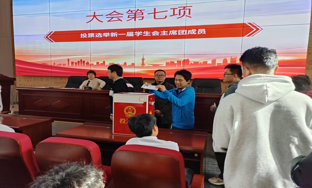 2354211E6DA69CFCA1A1F501A044FC70